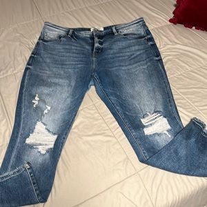 Buckle jeans